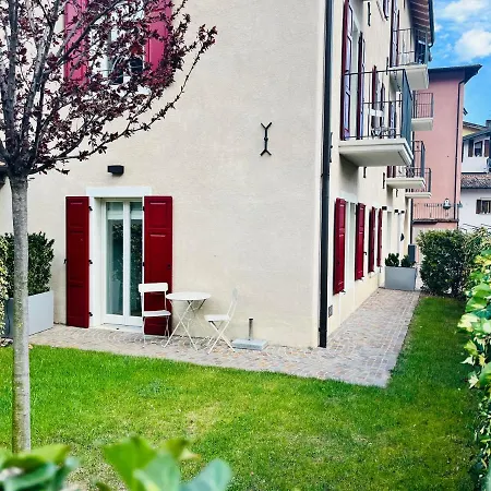 Apartment Albola *